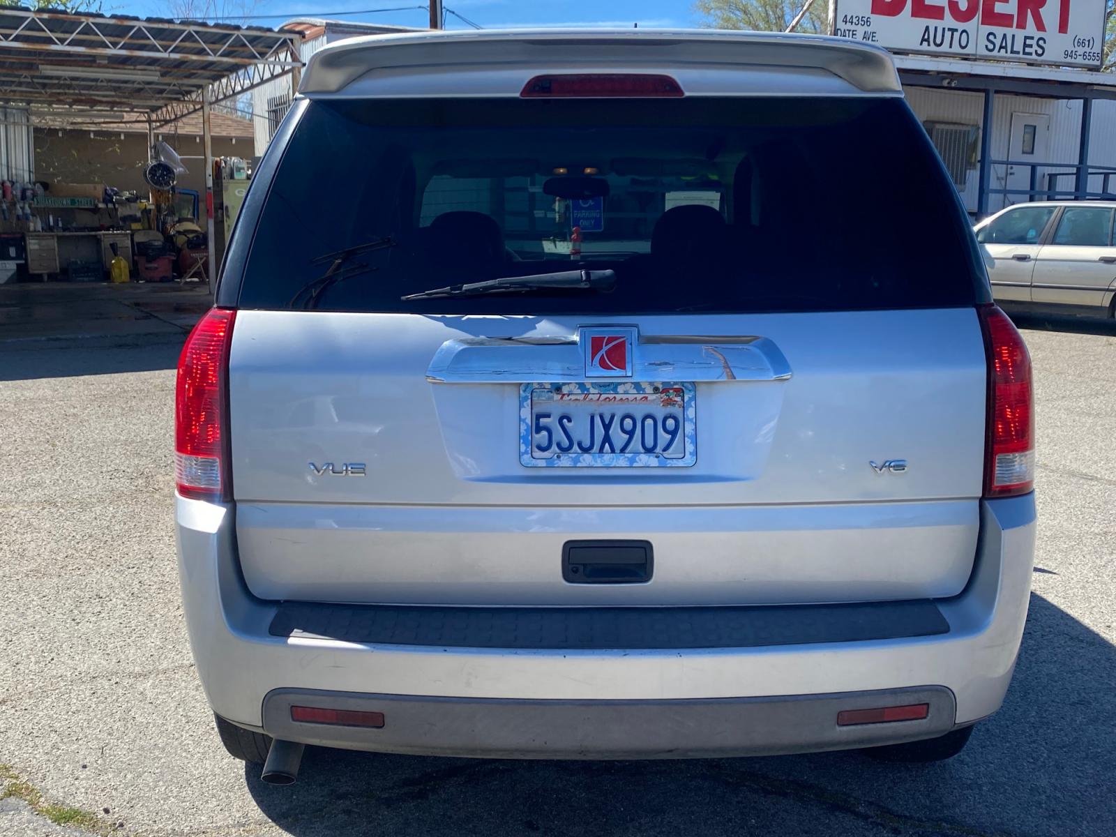 2006 /GREY Saturn Vue (5GZCZ534X6S) with an V6 3.5L engine, AUTOMATIC transmission, located at 44356 Date Ave., Lancaster, CA, 93534, (661) 945-6555, 34.688919, -118.139374 - Photo #1